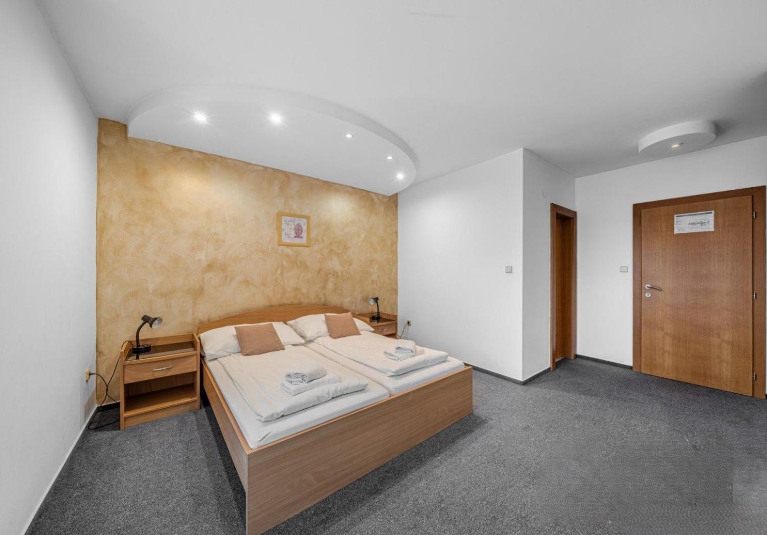 Raketa Residence, Restaurant & Hotel Prievidza Dış mekan fotoğraf